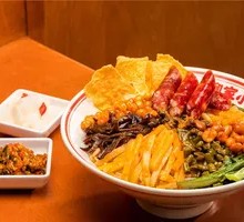 Sausage Rice Noodles with Snail Soup