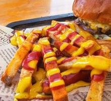 Single-Layer Handmade Cheese Beef Burger with Handmade Crinkle Fries
