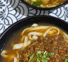 Meat Sauce Knife-Sliced Noodles