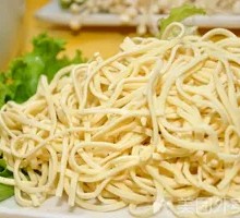 Potato and Kidney Bean Noodles