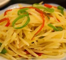 Sliced Potatoes with Green Pepper