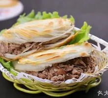 Old Tongguan Crispy Pork Steamed Bun