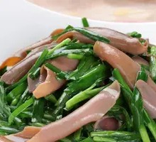 Stir-fried Leek with Sea Cucumber