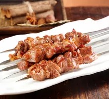 Charcoal-Grilled Lamb