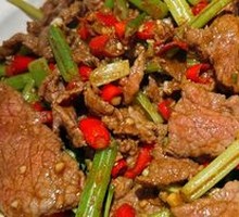 Stir-fried Yellow Beef