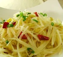 Stir-Fried Potato Strips