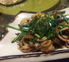 Stir-fried Leek with Sea Cucumber