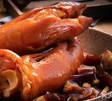 Chef's Hot Pig Trotter