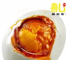 Oil-oozing Salted Duck Egg