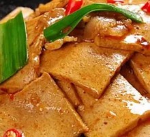 Spicy Pot-Braised Tofu with Leaves