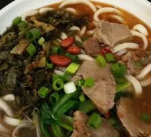 Sour Cabbage Beef Noodles