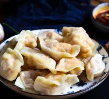 Scallion Pork Steamed Dumplings