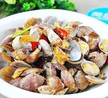 Spicy Stir-Fried Clams