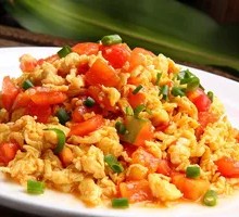 Scrambled Eggs with Tomatoes