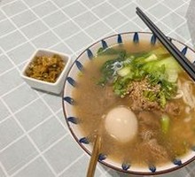 Beef Noodles with Plenty of Beef