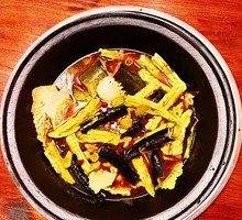 Stewed Fish in Iron Pot