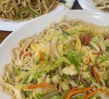 Tomato and Egg Fried Noodles