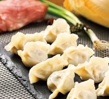 Fresh Pork and Napa Cabbage Dumplings