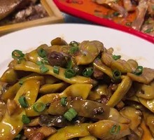 Pork Belly with Golden Beans