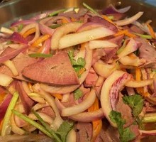 Onion and Pig Liver Salad