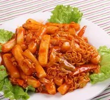 Cheese Ramen with Rice Cake