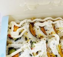 Fragrant Sesame Double Yolk Sushi