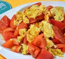 Scrambled Eggs with Tomatoes