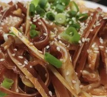 Spicy Oil Pork Trotter