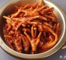 Spicy Braised Chicken Feet