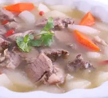Beef Shank Stewed with Radish