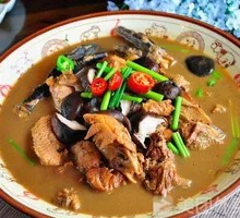 Stewed Chicken with Mushrooms