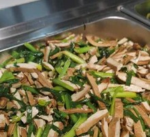 Fried Tofu Skin with Leeks