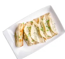 韭菜鸡蛋虾仁锅贴