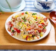 腊肠鸡蛋炒饭