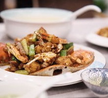 Stir-Fried Crab with Scallion and Ginger