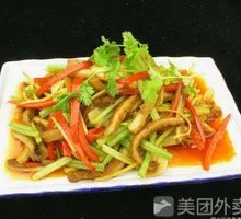 Water Celery Stir-fried with Beef Tripe