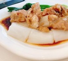 Steamed Rice Noodle with Pork Ribs