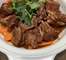 Braised Lamb in Clay Pot