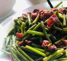 Pork Belly Stir-fried with Garlic Shoots