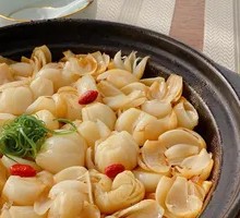 Braised Lily Bulb in Clay Pot