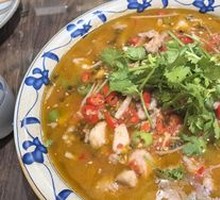 Salty-Spicy Rabbit Hot Pot