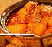 Stir-fried Beef Brisket with Radish