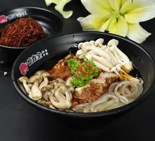 Pork Ribs with Mushrooms and Vermicelli