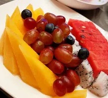 Four Seasons Fruit Platter