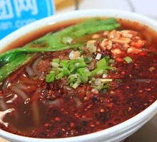 Sour Cabbage and Pork Noodles