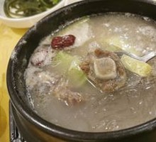 Sea Cucumber and Beef Tail Soup
