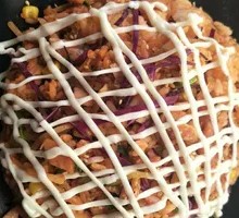 Grilled Meat Salad Rice Bowl