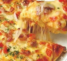 Golden Chicken Pizza