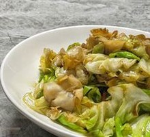 Stir-Fried Shredded Cabbage with Sea Snail Slices