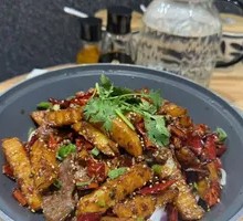 Spicy Potatoes with Beef